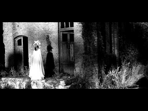 alexandrina orasul umbre