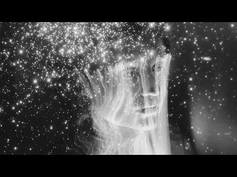 thy veils resplendent y30